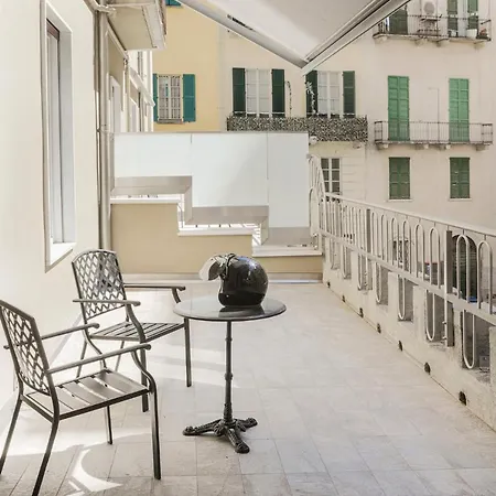 Апартаменты Como City Home *