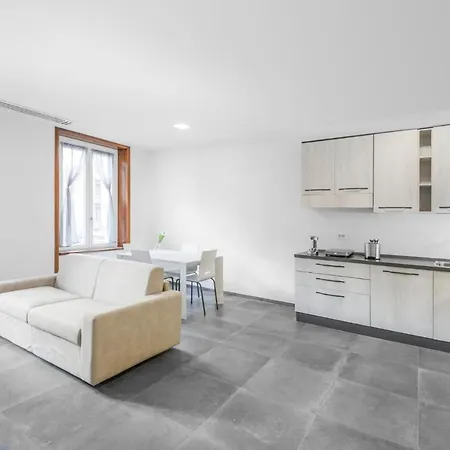 Apartment Como City Home Como