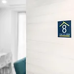 Como City Home شقة *
